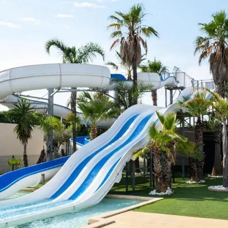 Belle De Climatisee, Tamaris, Wifi, 2 4 A 6 Couchages, Acces Payant Pour Les Piscines Et Animations , Lrtama57 * Portiragnes
