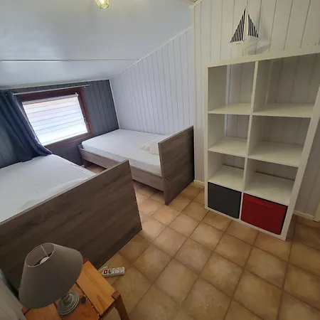 Belle De Climatisee, Tamaris, Wifi, 2 4 A 6 Couchages, Acces Payant Pour Les Piscines Et Animations , Lrtama57 Villa *