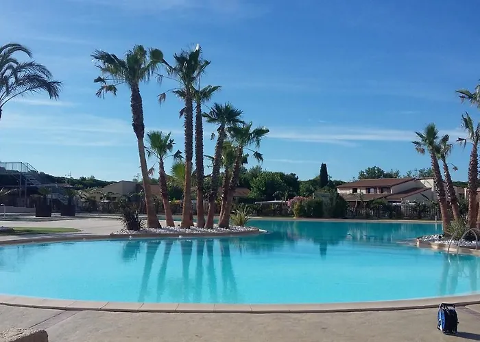 Belle De Climatisee, Tamaris, Wifi, 2 4 A 6 Couchages, Acces Payant Pour Les Piscines Et Animations , Lrtama57 Portiragnes